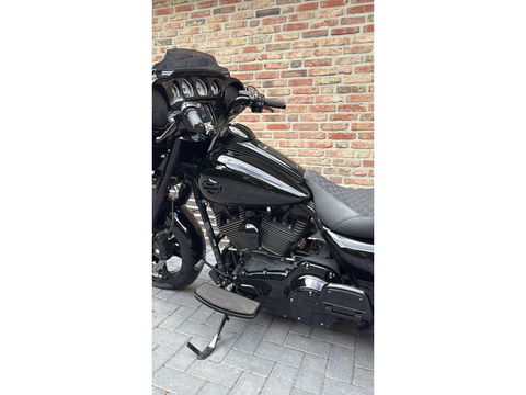 Harley Davidson 103 FLHXS Street Glide Special CVO Streetglide