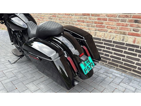 Harley Davidson 103 FLHXS Street Glide Special CVO Streetglide
