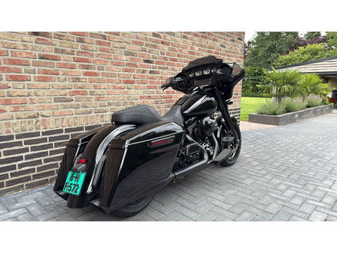 Harley Davidson 103 FLHXS Street Glide Special CVO Streetglide