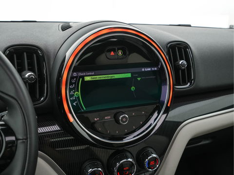 MINI Countryman 1.5 Cooper Business-Edition Outdoor-Pack Aut. *PANO | LUXURY-LEATHER | FULL-LED | HARMAN/KARDON-AUDIO | HEATED-SPORTSEATS | CAMERA | KEYLESS | DIGI-COCKPIT | NAVI-FULLMAP | ECC | PDC | CRUISE | 19"ALU*