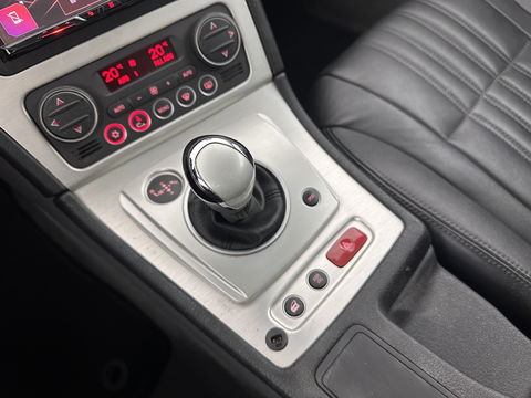 Alfa Romeo Brera 2.2 JTS Selespeed SkyWindow Aut.*PANO | LUXURY-LEATHER | HEATED-SPORTSEATS | ECC | SHIFT-PADDLES | PDC | CRUISE | 19''ALU*