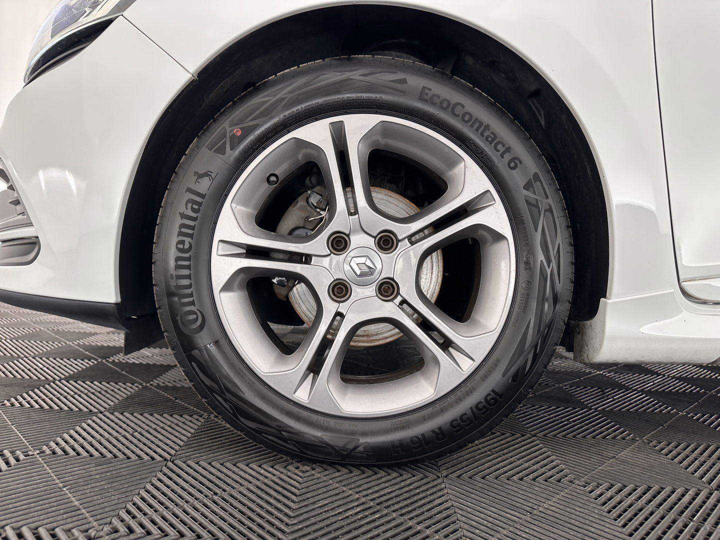 Renault Clio 1.5 dCi GT-Line Ecoleader Intens *FULL-LED | SPORT-SEATS | MICROFIBRE |  NAVI-FULLMAP | BASS-REFLEX-SOUND | KEYLESS | ECC | PDC | CRUISE | DAB | 16''ALU*