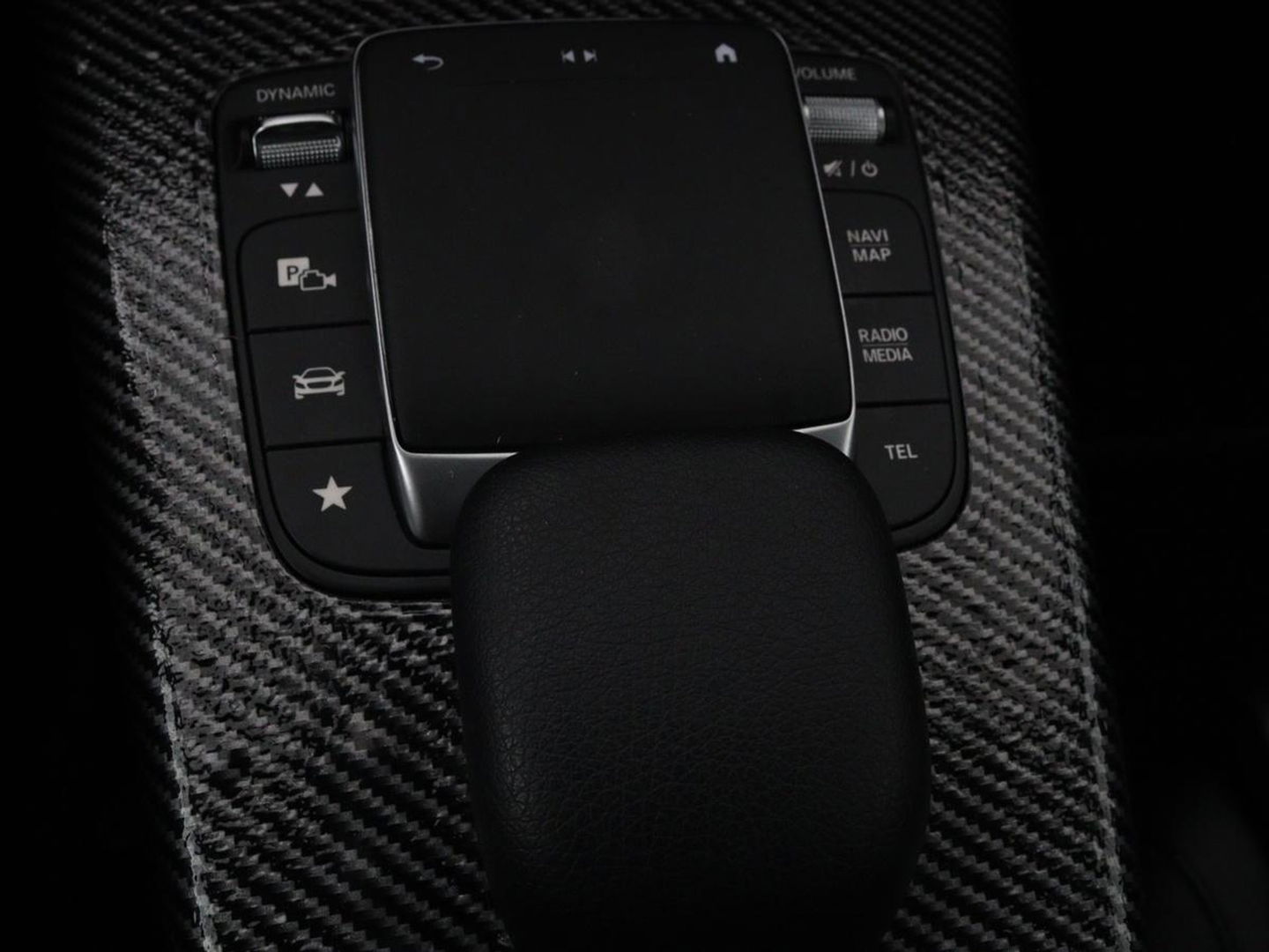 Mercedes-Benz A-Klasse 250e Business Solution Luxury | Leder | Stoelverwarming | Trekhaak | Camera | Navigatie | Full LED | Park Assist | Climate control | Widescreen
