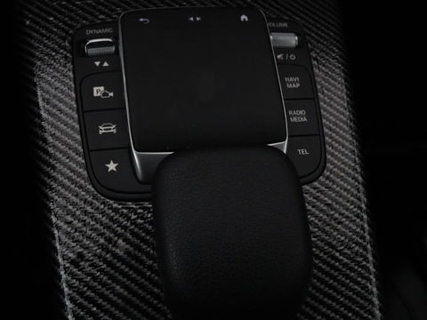 Mercedes-Benz A-Klasse 250e Business Solution Luxury | Leder | Stoelverwarming | Trekhaak | Camera | Navigatie | Full LED | Park Assist | Climate control | Widescreen