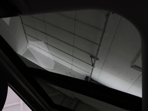 BMW 3-serie 320e Sport Line | Panoramadak | 360 Camera | Adaptive cruise | Laser Light | Stoelverwarming | Carplay | Sfeerverlichting | Live Cockpit | Sportstoelen | Half leder | Navigatie | Keyless