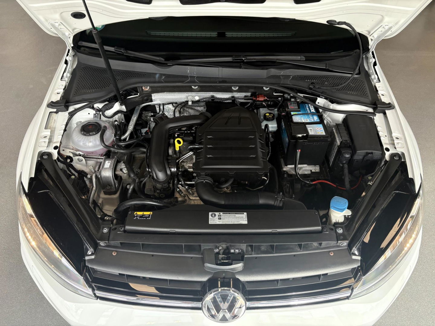 Volkswagen Golf 1.0 TSI Comfortline , Sound !!