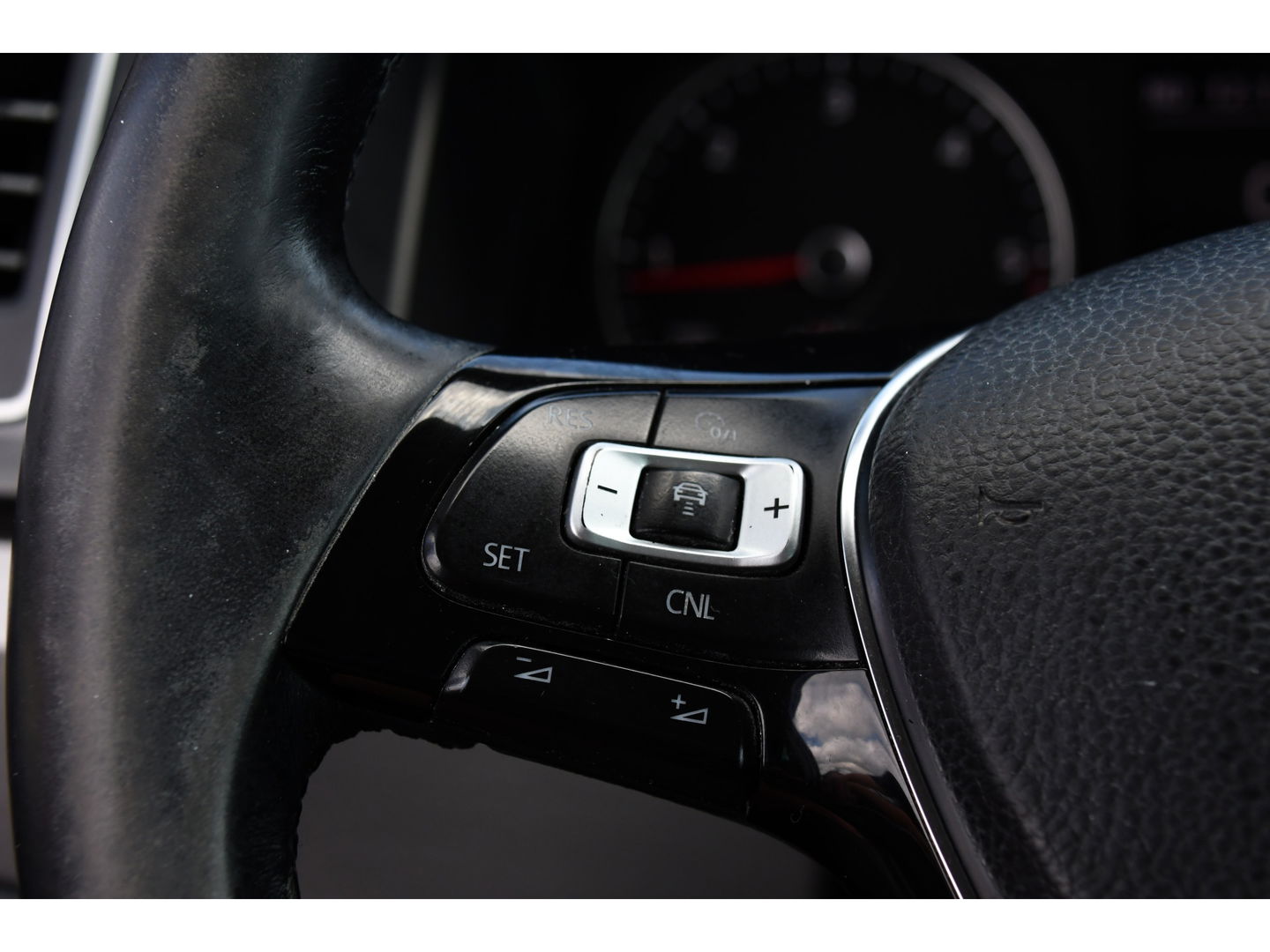 Volkswagen Transporter 2.0 TDI L2H1 DC Highline Adaptieve Cruise, Camera, Carplay, NAVI, Automaat, Trekhaak, LED, 150pk, Uniek!