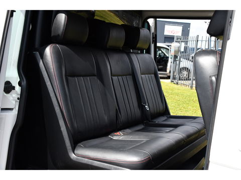 Volkswagen Transporter 2.0 TDI L2H1 DC Highline Adaptieve Cruise, Camera, Carplay, NAVI, Automaat, Trekhaak, LED, 150pk, Uniek!