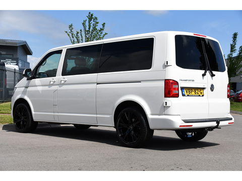 Volkswagen Transporter 2.0 TDI L2H1 DC Highline Adaptieve Cruise, Camera, Carplay, NAVI, Automaat, Trekhaak, LED, 150pk, Uniek!