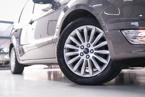 Ford Galaxy 1.6 SCTi Platinum | 7 persoons | Panorama | trekhaak | alcantara | Navigatie | NL auto NAP |