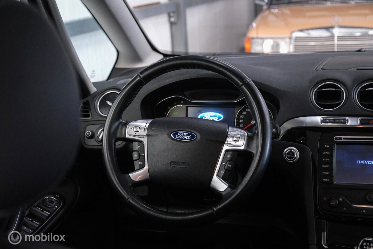 Ford Galaxy 1.6 SCTi Platinum | 7 persoons | Panorama | trekhaak | alcantara | Navigatie | NL auto NAP |