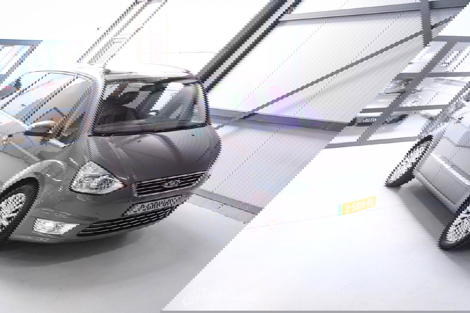 Ford Galaxy 1.6 SCTi Platinum | 7 persoons | Panorama | trekhaak | alcantara | Navigatie | NL auto NAP |