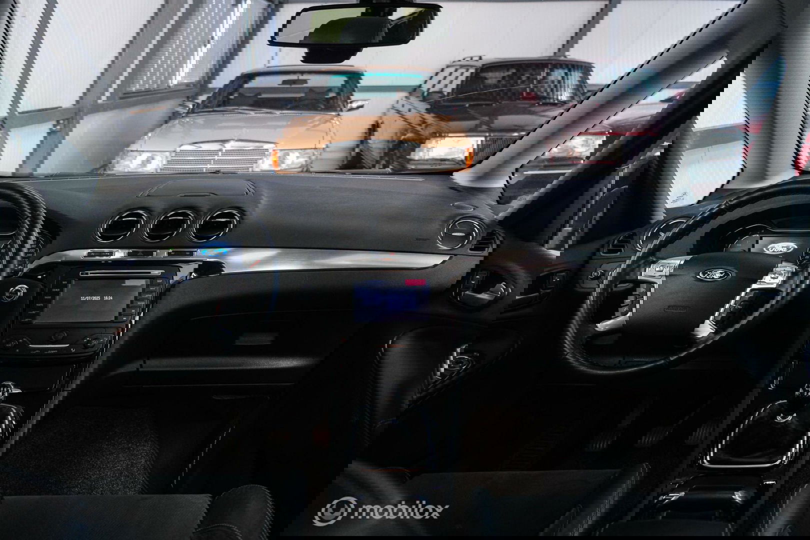 Ford Galaxy 1.6 SCTi Platinum | 7 persoons | Panorama | trekhaak | alcantara | Navigatie | NL auto NAP |
