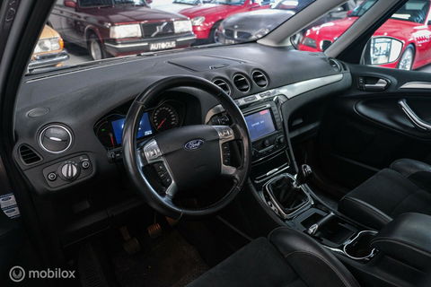 Ford Galaxy 1.6 SCTi Platinum | 7 persoons | Panorama | trekhaak | alcantara | Navigatie | NL auto NAP |