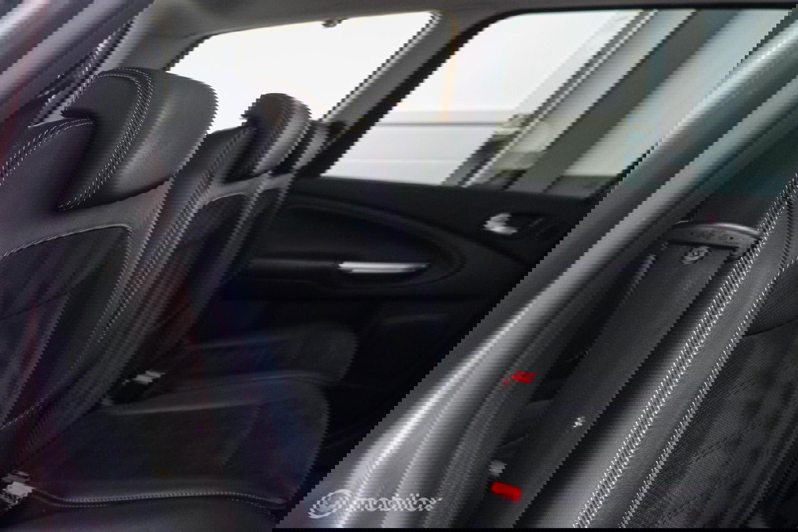 Ford Galaxy 1.6 SCTi Platinum | 7 persoons | Panorama | trekhaak | alcantara | Navigatie | NL auto NAP |