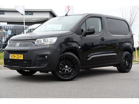 Fiat E-Doblò 136 L1 50 kWh Black Edition Cruise, Sensoren, Clima, Carplay, 136PK, Uniek!