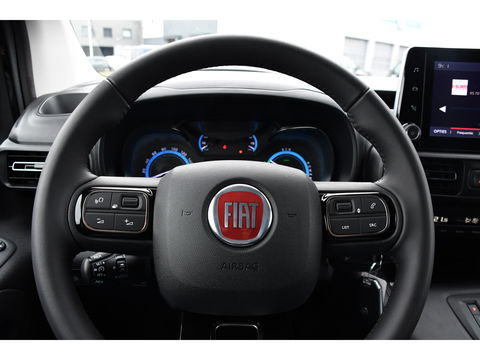 Fiat E-Doblò 136 L1 50 kWh Black Edition Cruise, Sensoren, Clima, Carplay, 136PK, Uniek!