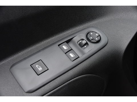 Fiat E-Doblò 136 L1 50 kWh Black Edition Cruise, Sensoren, Clima, Carplay, 136PK, Uniek!
