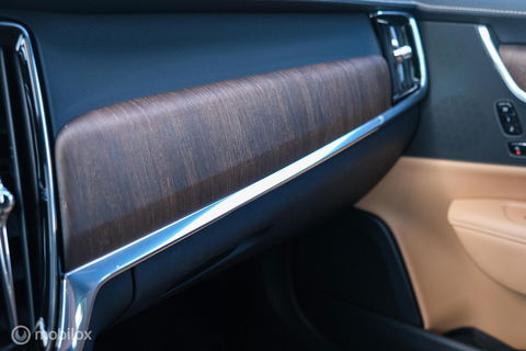 Volvo V90 2.0 B4 Business Pro | Massage | Trekhaak | Stoelkoeling | Pine grey | NL auto NAP | Camera | Leder | LED | Rijklaar |