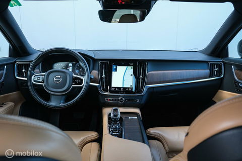 Volvo V90 2.0 B4 Business Pro | Massage | Trekhaak | Stoelkoeling | Pine grey | NL auto NAP | Camera | Leder | LED | Rijklaar |