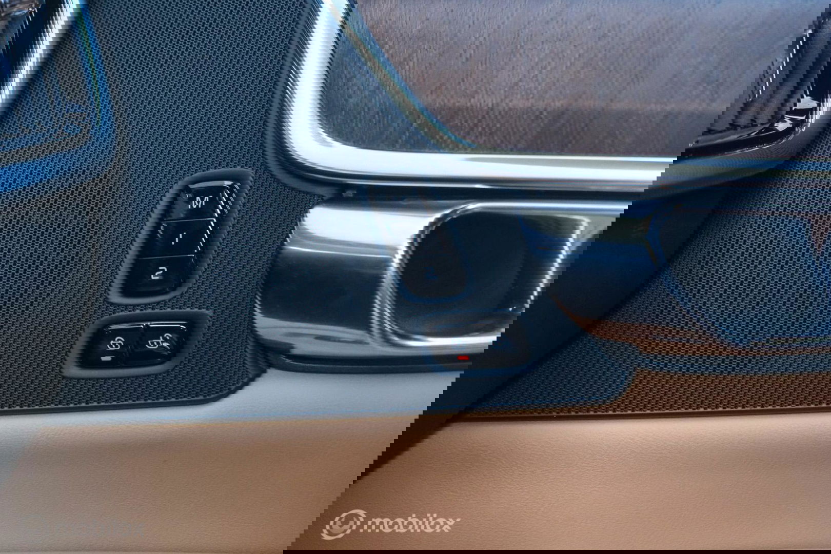Volvo V90 2.0 B4 Business Pro | Massage | Trekhaak | Stoelkoeling | Pine grey | NL auto NAP | Camera | Leder | LED | Rijklaar |