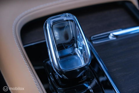 Volvo V90 2.0 B4 Business Pro | Massage | Trekhaak | Stoelkoeling | Pine grey | NL auto NAP | Camera | Leder | LED | Rijklaar |