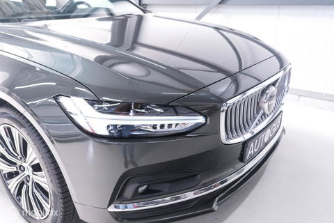 Volvo V90 2.0 B4 Business Pro | Massage | Trekhaak | Stoelkoeling | Pine grey | NL auto NAP | Camera | Leder | LED | Rijklaar |