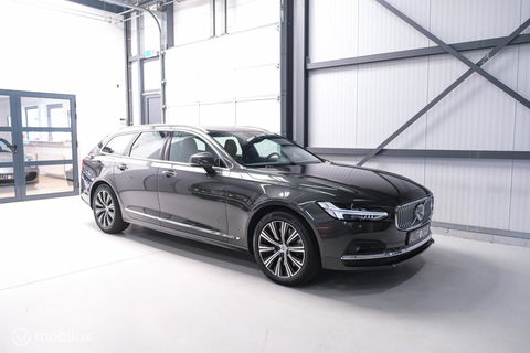 Volvo V90 2.0 B4 Business Pro | Massage | Trekhaak | Stoelkoeling | Pine grey | NL auto NAP | Camera | Leder | LED | Rijklaar |