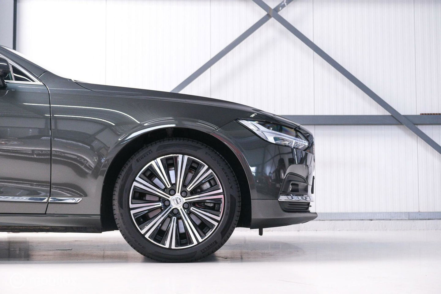 Volvo V90 2.0 B4 Business Pro | Massage | Trekhaak | Stoelkoeling | Pine grey | NL auto NAP | Camera | Leder | LED | Rijklaar |