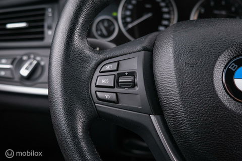BMW X3 xDrive20i High Executive | 4x4 | Trekhaak | Leder | LED | Winter + zomerset | Zeer nette auto | Navigatie | Sportstoelen |