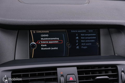 BMW X3 xDrive20i High Executive | 4x4 | Trekhaak | Leder | LED | Winter + zomerset | Zeer nette auto | Navigatie | Sportstoelen |