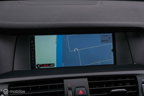 BMW X3 xDrive20i High Executive | 4x4 | Trekhaak | Leder | LED | Winter + zomerset | Zeer nette auto | Navigatie | Sportstoelen |