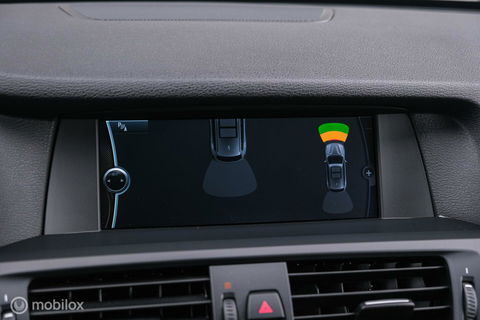 BMW X3 xDrive20i High Executive | 4x4 | Trekhaak | Leder | LED | Winter + zomerset | Zeer nette auto | Navigatie | Sportstoelen |