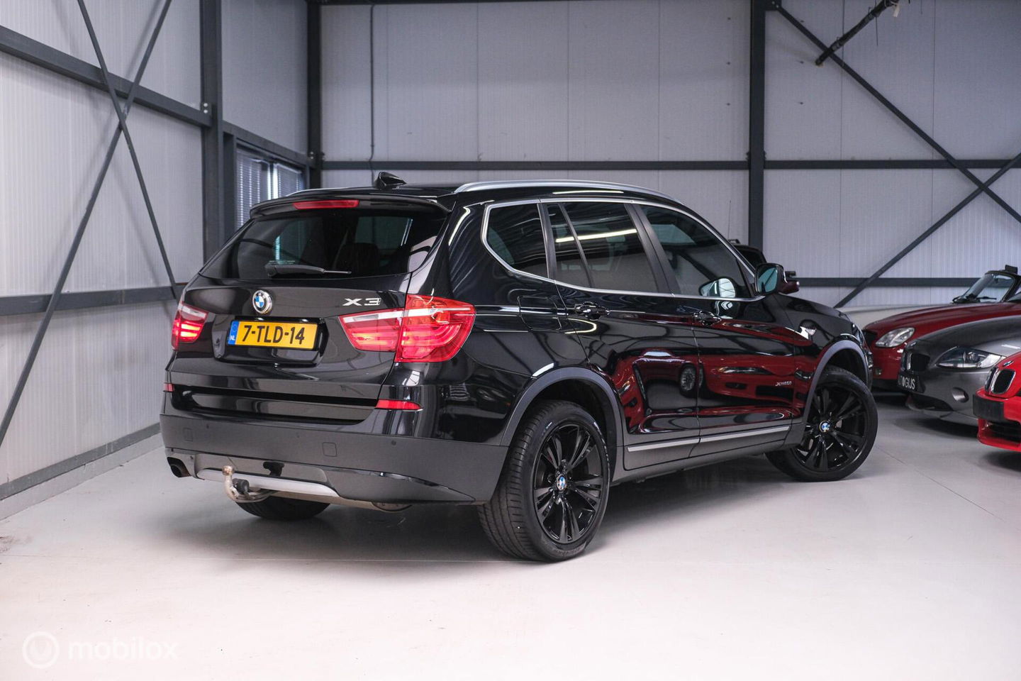 BMW X3 xDrive20i High Executive | 4x4 | Trekhaak | Leder | LED | Winter + zomerset | Zeer nette auto | Navigatie | Sportstoelen |