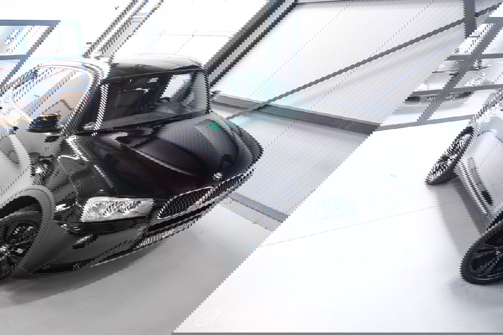 BMW X3 xDrive20i High Executive | 4x4 | Trekhaak | Leder | LED | Winter + zomerset | Zeer nette auto | Navigatie | Sportstoelen |