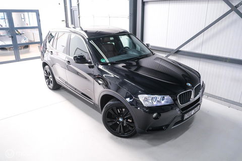 BMW X3 xDrive20i High Executive | 4x4 | Trekhaak | Leder | LED | Winter + zomerset | Zeer nette auto | Navigatie | Sportstoelen |