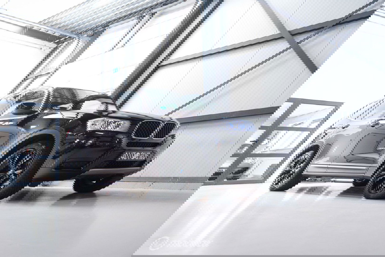 BMW X3 xDrive20i High Executive | 4x4 | Trekhaak | Leder | LED | Winter + zomerset | Zeer nette auto | Navigatie | Sportstoelen |