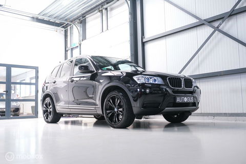 BMW X3 xDrive20i High Executive | 4x4 | Trekhaak | Leder | LED | Winter + zomerset | Zeer nette auto | Navigatie | Sportstoelen |