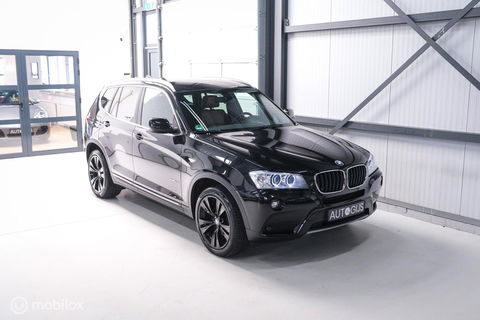 BMW X3 xDrive20i High Executive | 4x4 | Trekhaak | Leder | LED | Winter + zomerset | Zeer nette auto | Navigatie | Sportstoelen |