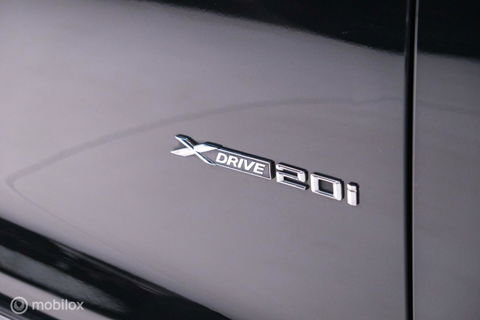 BMW X3 xDrive20i High Executive | 4x4 | Trekhaak | Leder | LED | Winter + zomerset | Zeer nette auto | Navigatie | Sportstoelen |