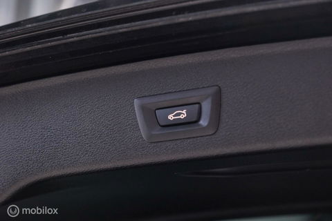 BMW X3 xDrive20i High Executive | 4x4 | Trekhaak | Leder | LED | Winter + zomerset | Zeer nette auto | Navigatie | Sportstoelen |