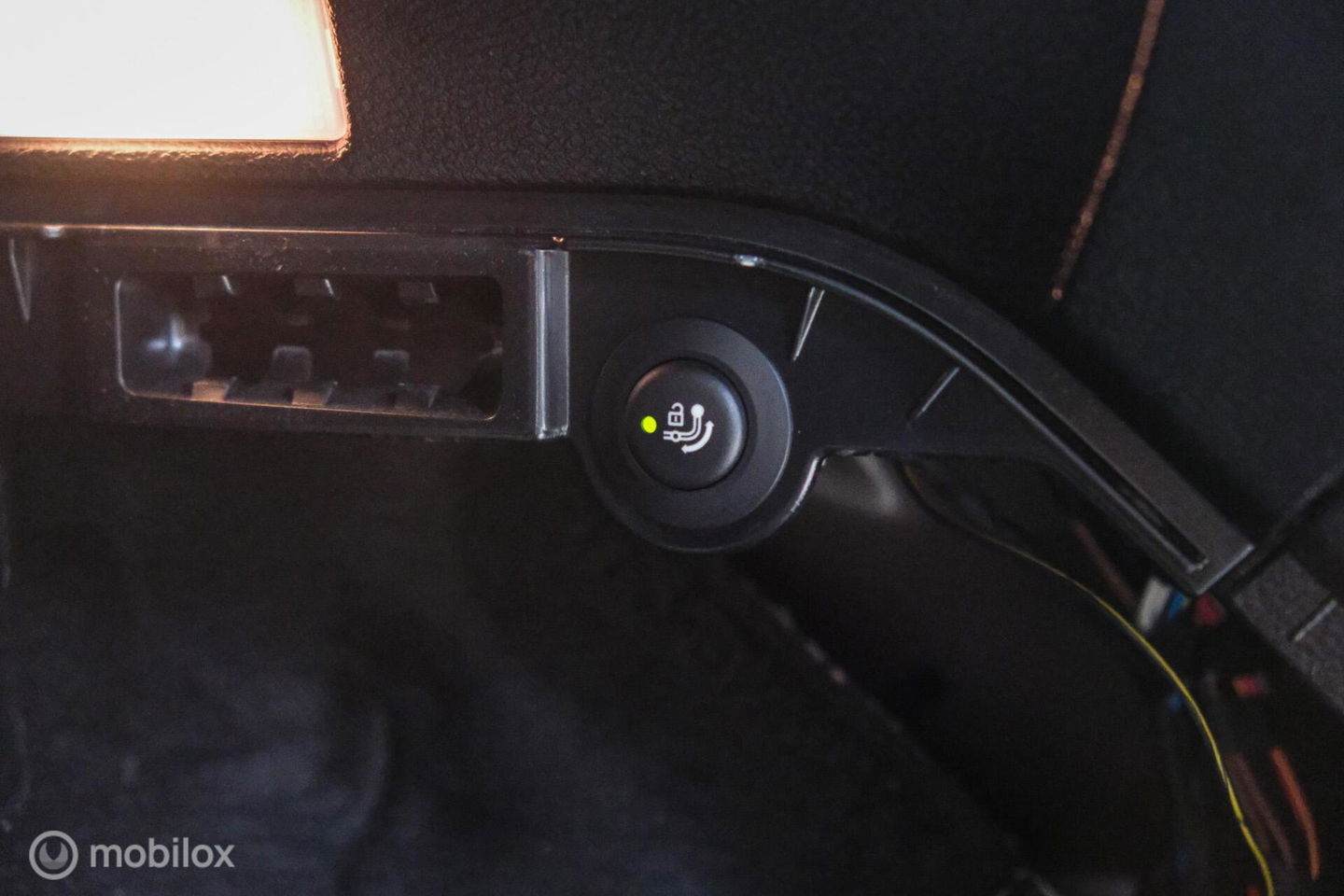 BMW X3 xDrive20i High Executive | 4x4 | Trekhaak | Leder | LED | Winter + zomerset | Zeer nette auto | Navigatie | Sportstoelen |