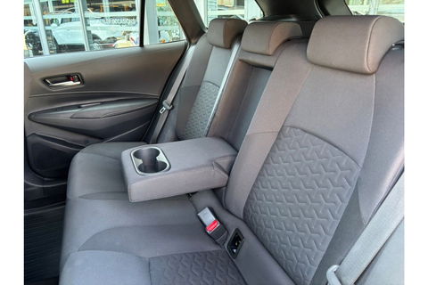 Toyota Corolla 1.8 HYBRID 122PK SPORTS AUTOMAAT NAVI PDC SMART SAFETY+.