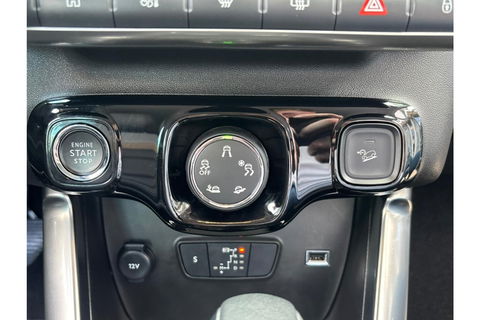 Citroën C3 Aircross 1.2 PT SHINE AIRCO NAVI PDC-CAMERA CRUISE.