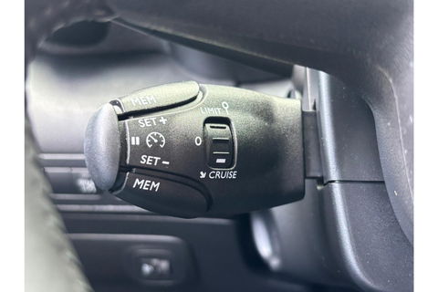 Citroën C3 Aircross 1.2 PT SHINE AIRCO NAVI PDC-CAMERA CRUISE.