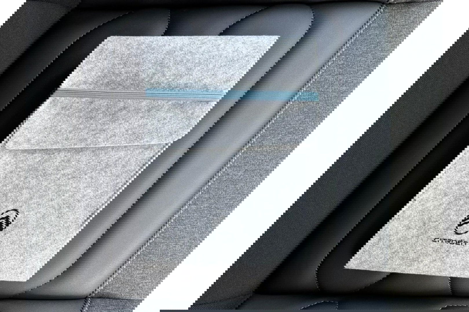 Citroën C3 Aircross 1.2 PT SHINE AIRCO NAVI PDC-CAMERA CRUISE.