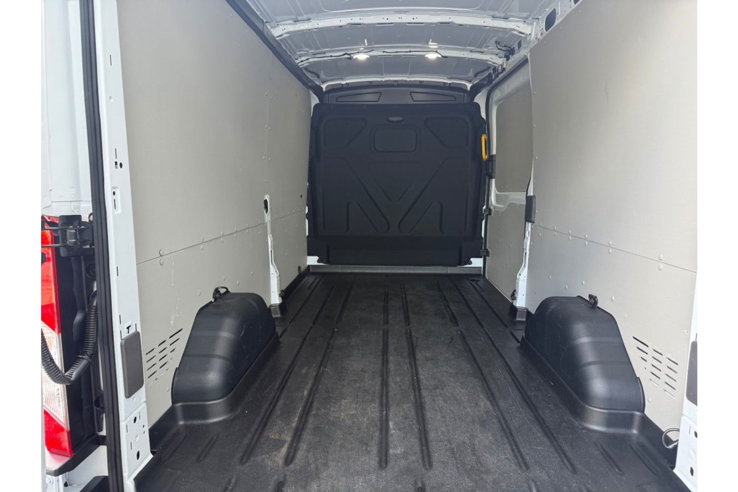 Ford Transit 350 2.0 TDCI L3H2 AIRCO BIG SCREEN NAVI PDC-CAMERA.