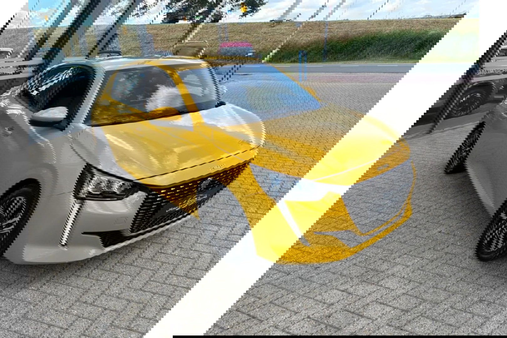 Peugeot 208 1.2 PT ALLURE PACK 100PK AIRCO NAVI VIRTUAL PDC-CAMERA.