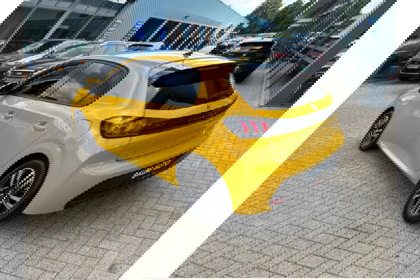 Peugeot 208 1.2 PT ALLURE PACK 100PK AIRCO NAVI VIRTUAL PDC-CAMERA.