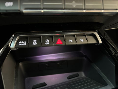 Audi RS3 Sportback 2.5 TFSI Quattro Pano|HuD|Memory|360C|BTW